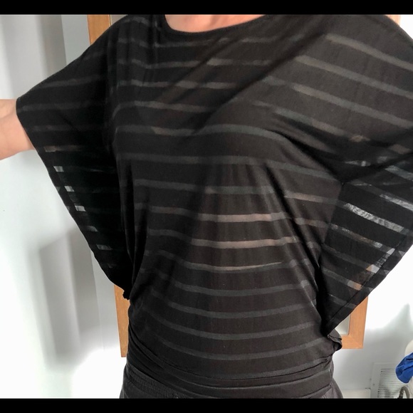 Top - Picture 2 of 4